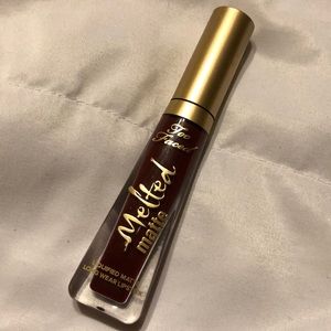 Too Faced Melted Matte - Drop Dead Red 💄